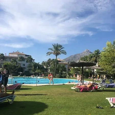 Apartment Urb Dama De Noche 5 Pax Y Terraza En Puerto Banus