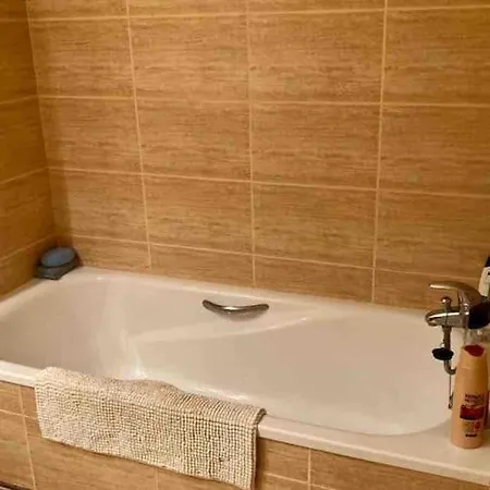 Apartment Urb Dama De Noche 5 Pax Y Terraza En Puerto Banus *