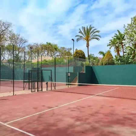 Dama De Noche 5 Pax Y Terraza En Puerto Banus Marbellac