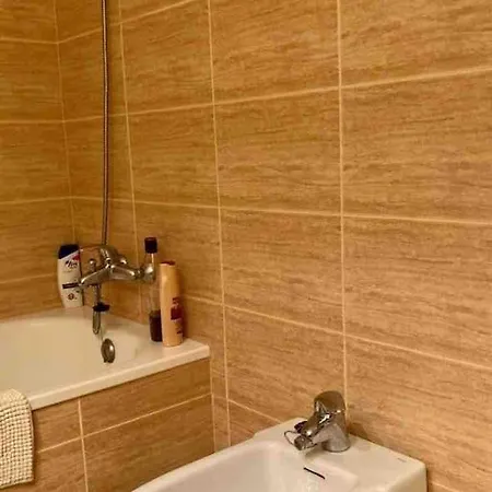 Dama De Noche 5 Pax Y Terraza En Puerto Banus