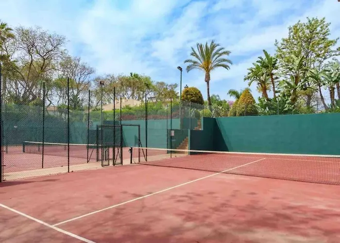 Dama De Noche 5 Pax Y Terraza En Puerto Banus Marbella