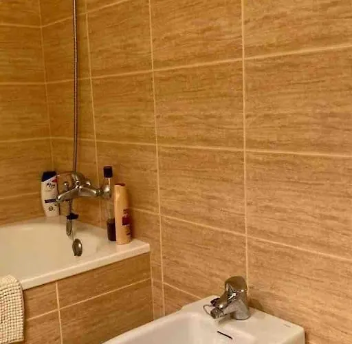 Dama De Noche 5 Pax Y Terraza En Puerto Banus