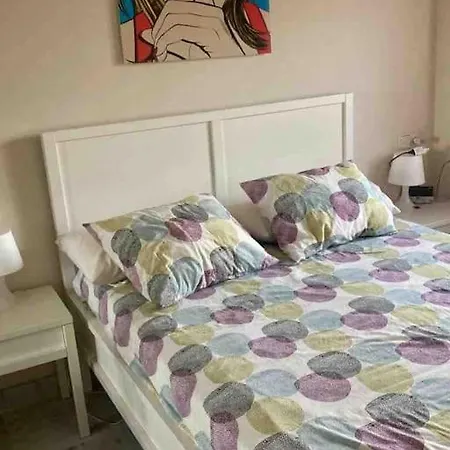 Dama De Noche 5 Pax Y Terraza En Puerto Banus